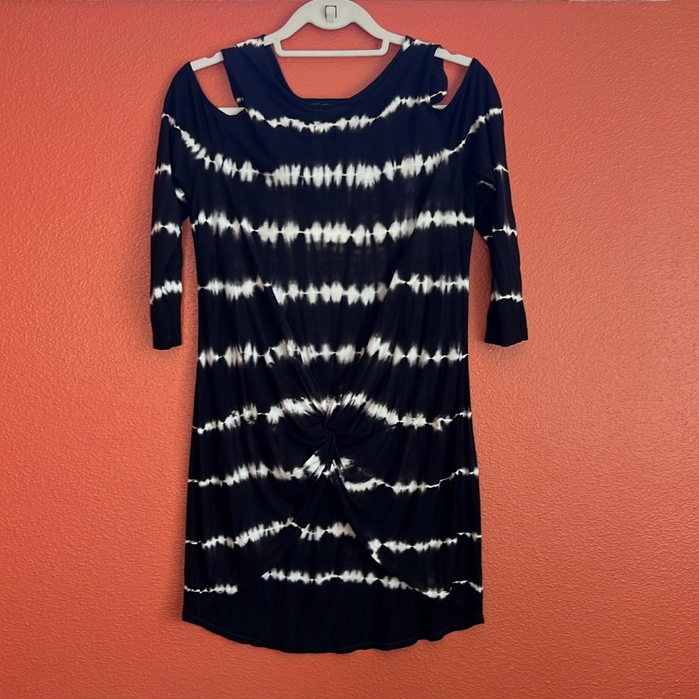 INC black and white top